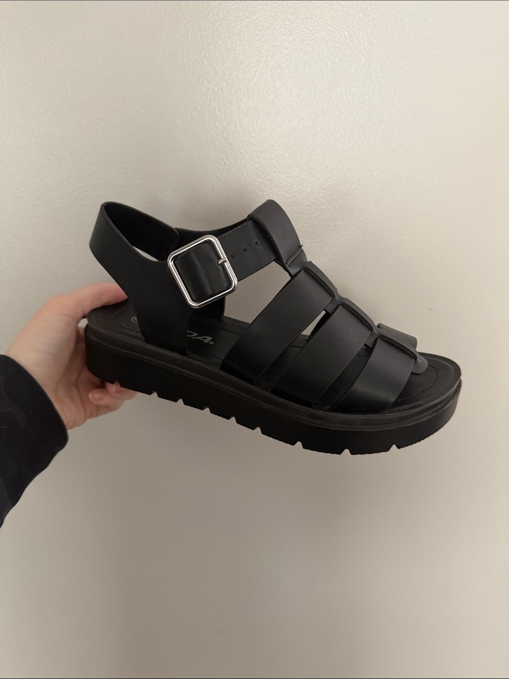 Women’s black strappy jones sandals